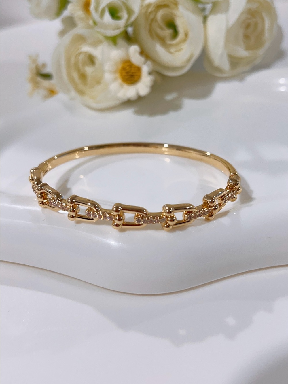 ❌SOLD❌Gold Chain-Link Crystal Accent Bangle Bracelet - Women